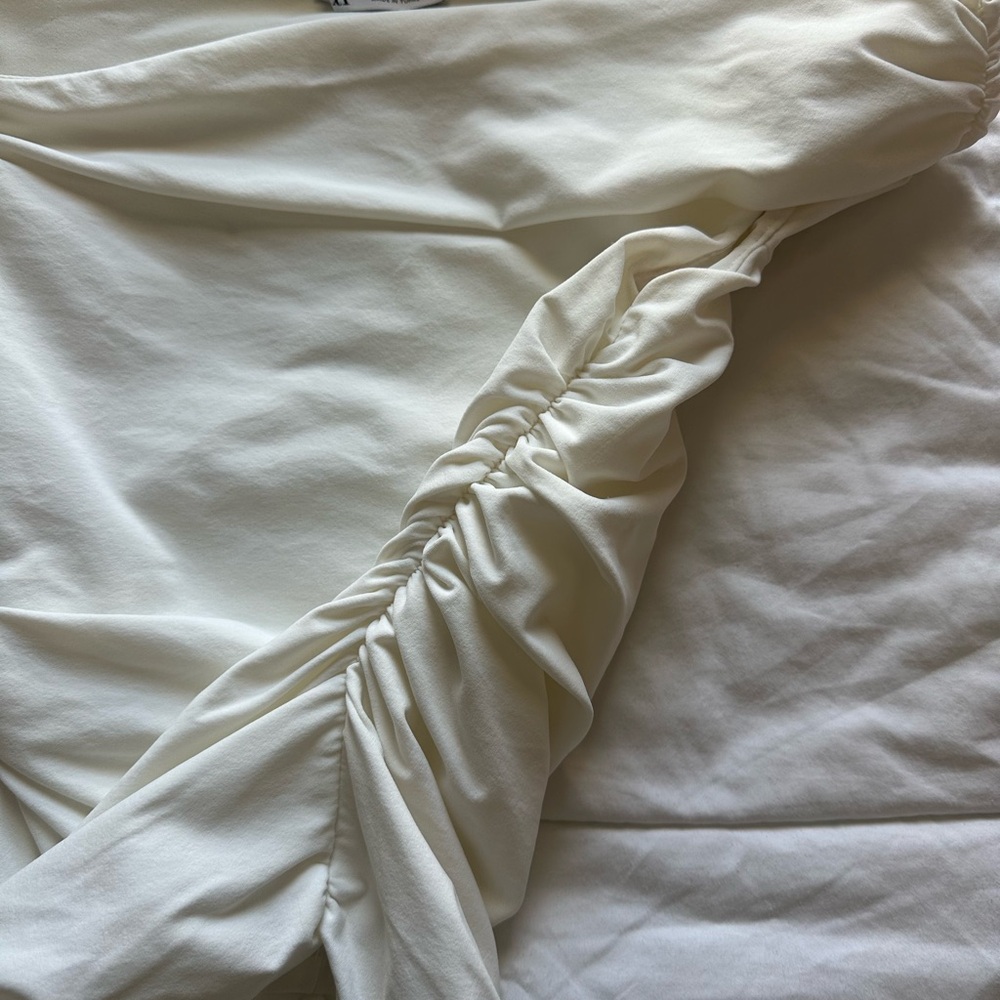 ZARA Ruched Top - Picture 3 of 5